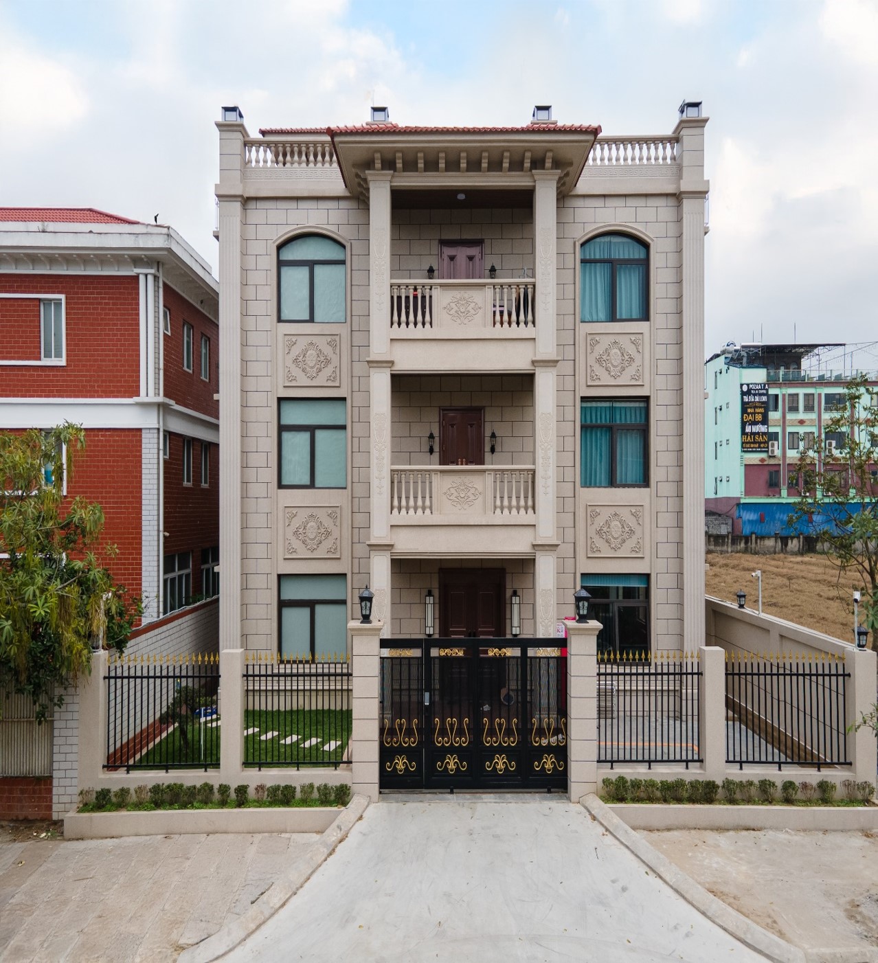 越南南定宝明工业区振泰专家楼工程